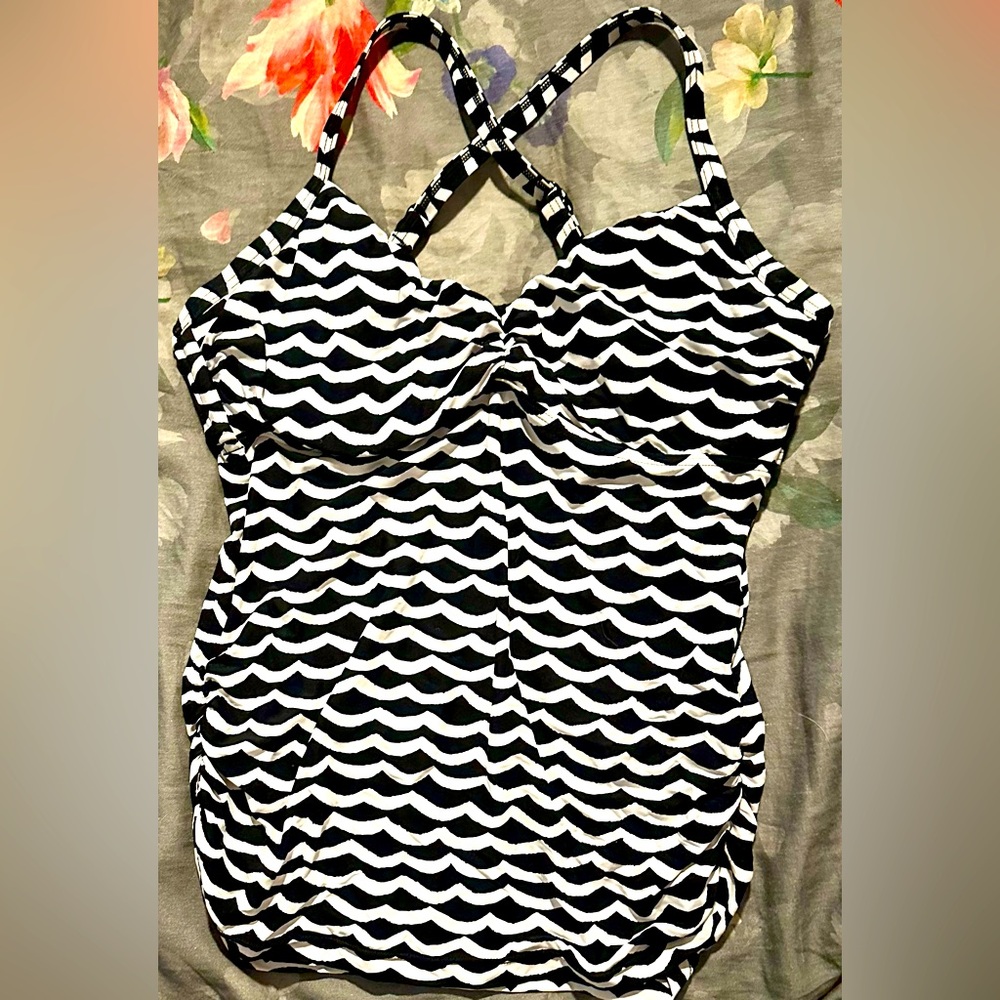 Seafolly Black and White Wave Pattern Tankini (US 8)